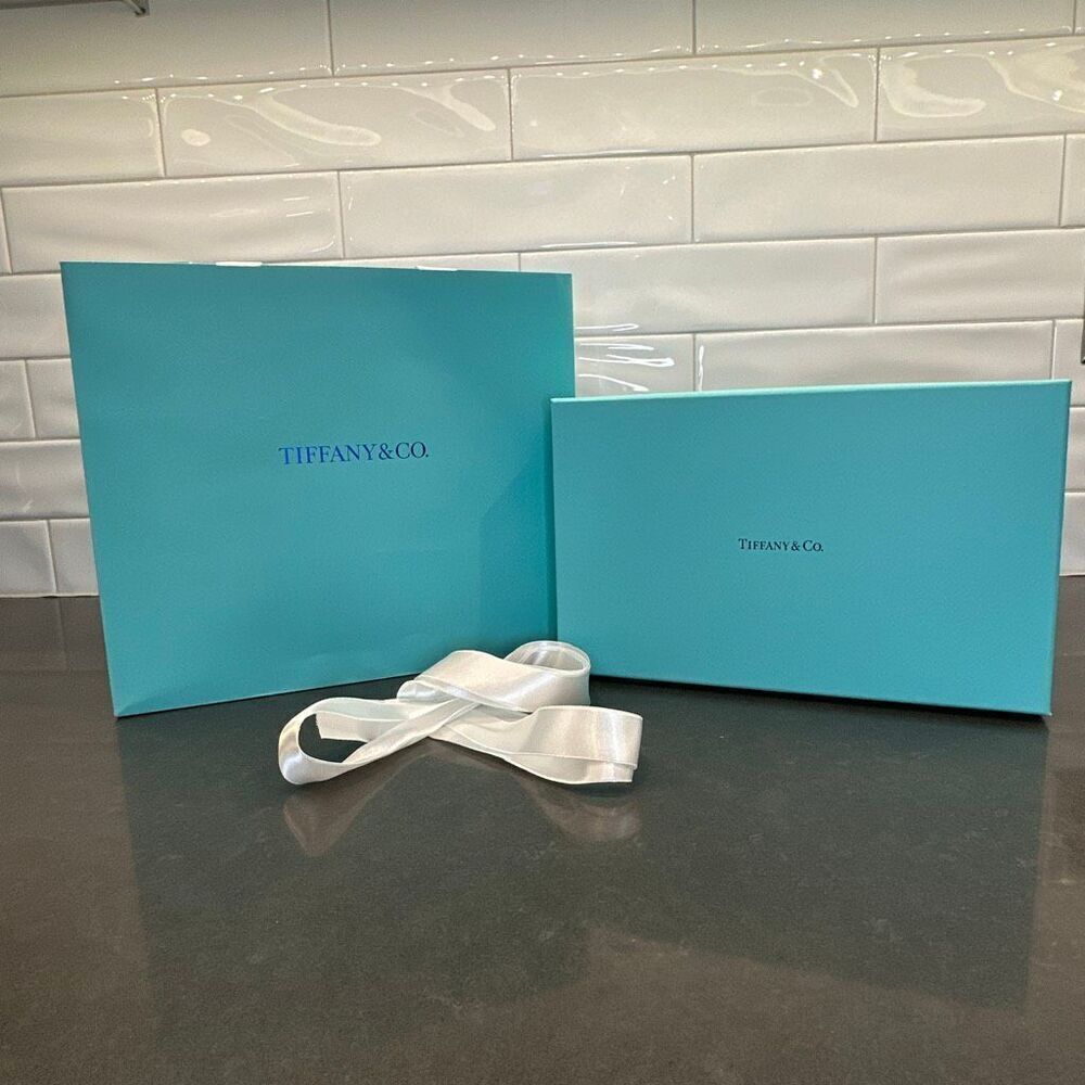 Tiffany & Co Mug Box Bundle (4 Piece)